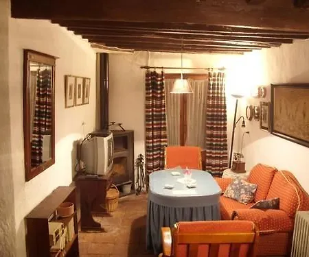 Hospederia Y Aptos Casa De Piedras