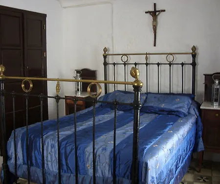 Pensión Hospederia Y Aptos Casa De Piedras