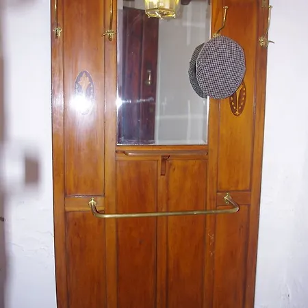 Pensión Hospederia Y Aptos Casa De Piedras *